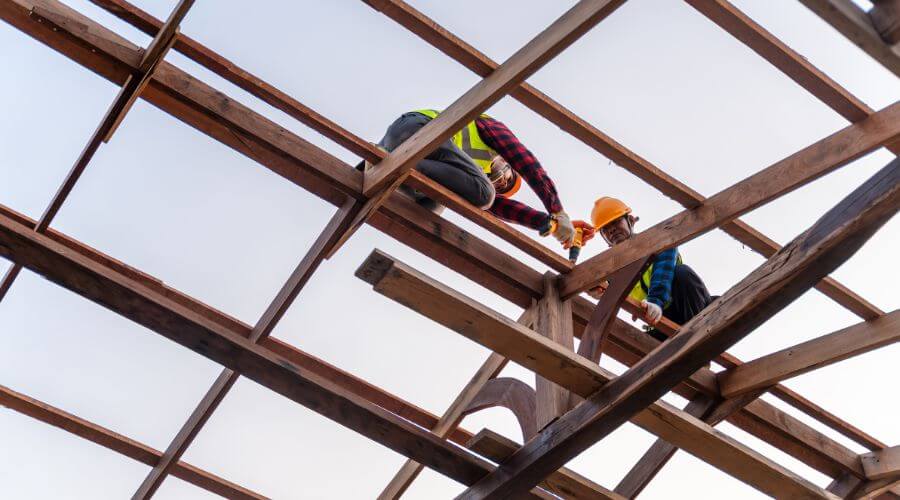 Professional residential roofers in Century, FL